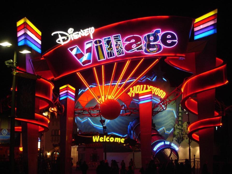 Love N Chic 3 Studios Disneyland 5 Min Chessy  Bagian luar foto